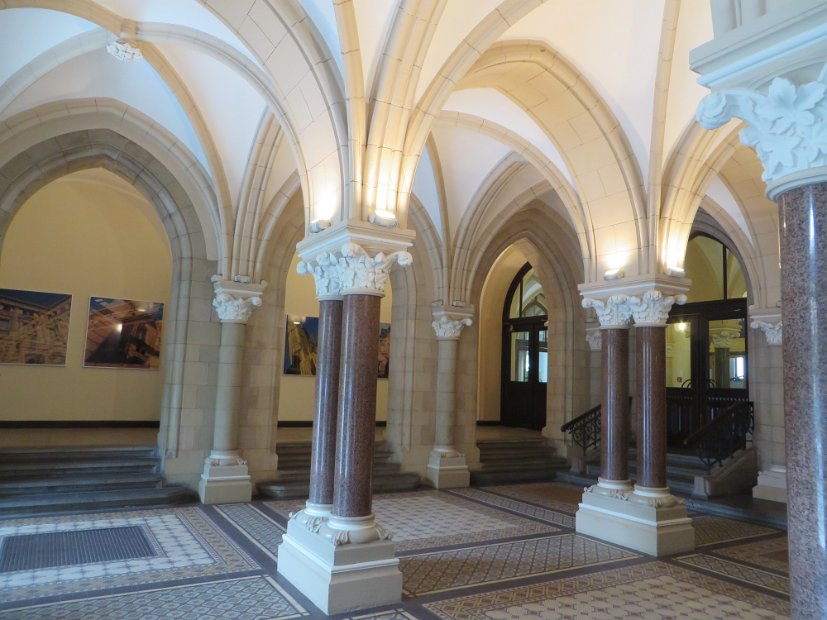 Eingangsbereich des Rathauses