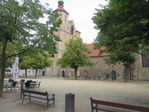 Die Nordseite der Magni-Kirche